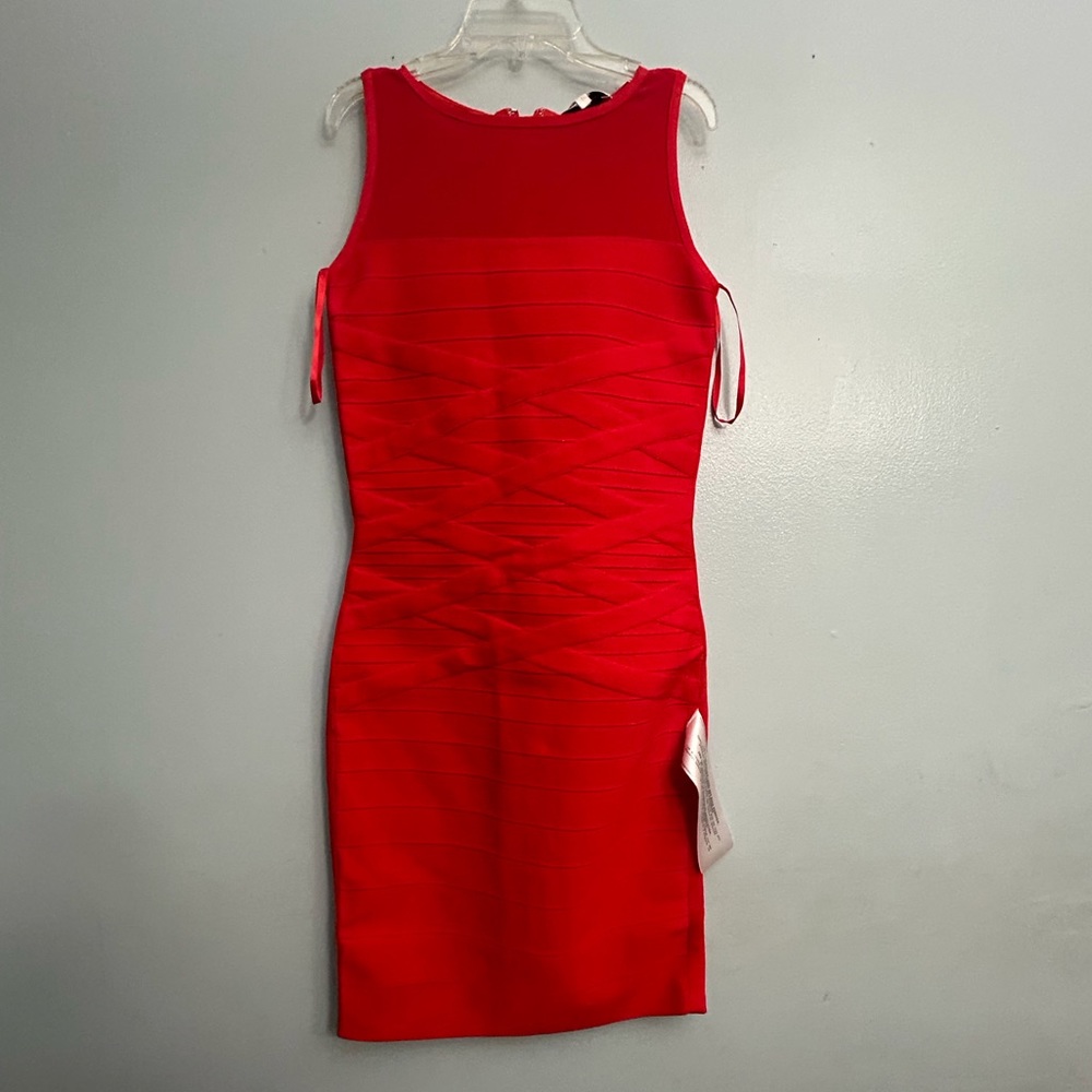 DRESS THE POPULATION DRESS